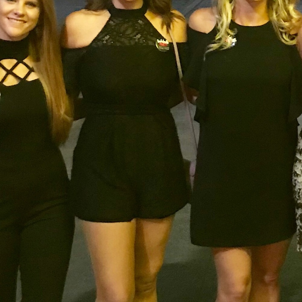 Black bcbg romper - Picture 3 of 4